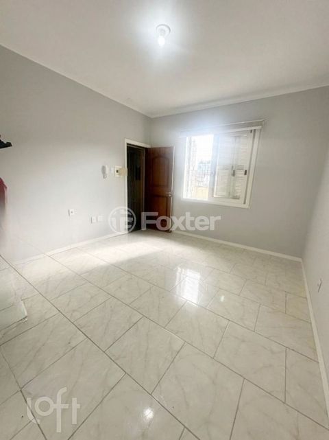Image 3 - 890825