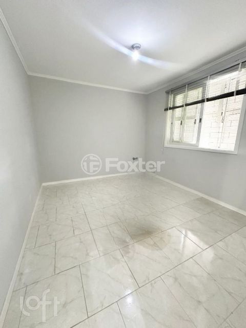 Image 8 - 890825