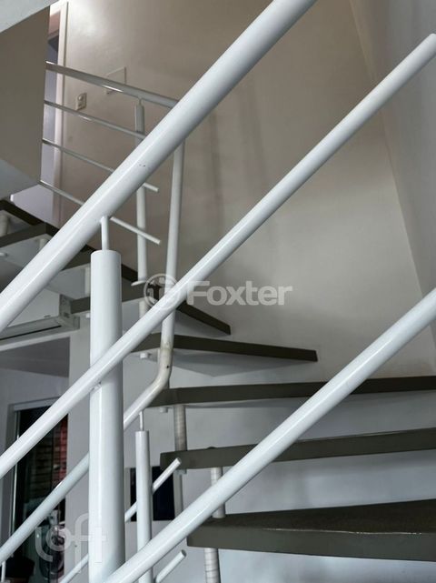 Image 17 - 890833