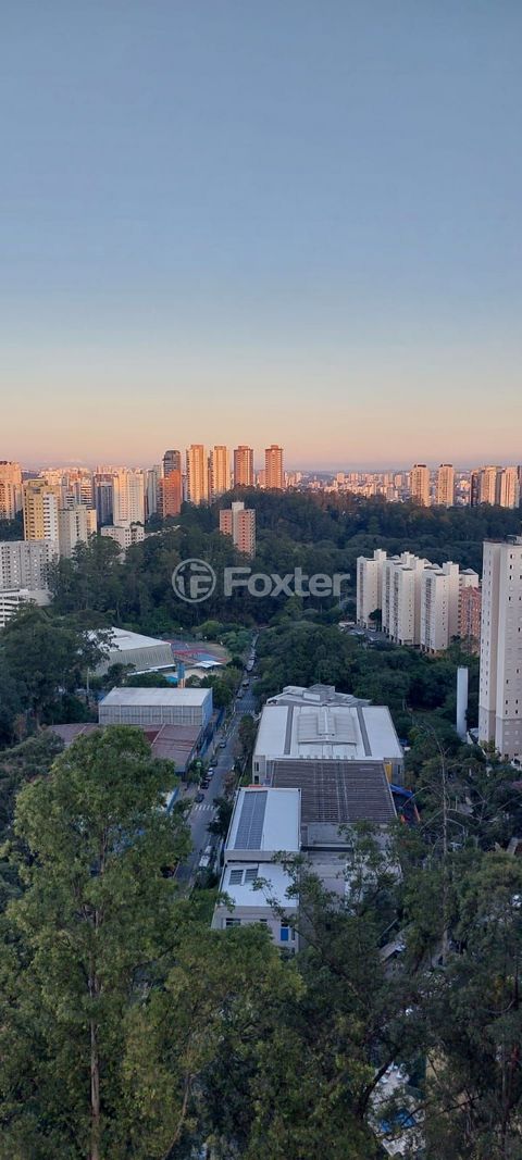 Image 8 - 890841