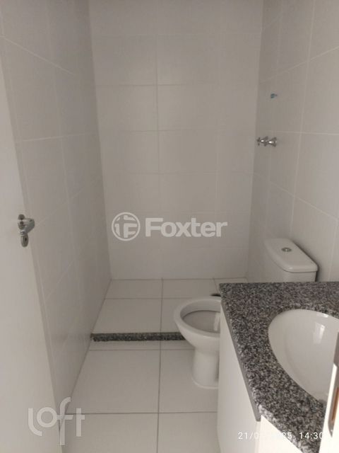Image 8 - 890845