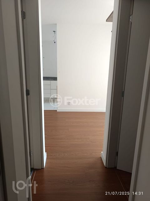 Image 6 - 890845