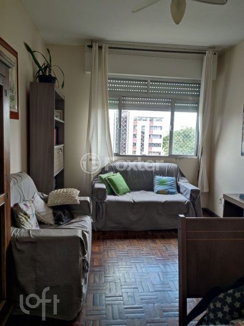 Image 9 - 890882