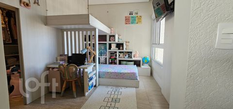 Image 8 - 890916