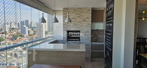 Image 4 - 890916