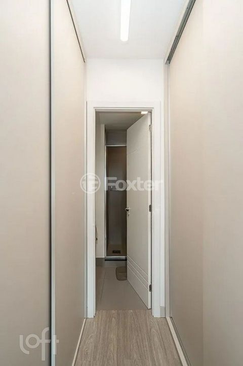 Image 9 - 890917