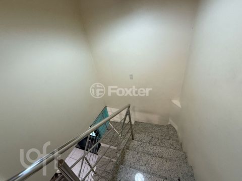 Image 8 - 890922
