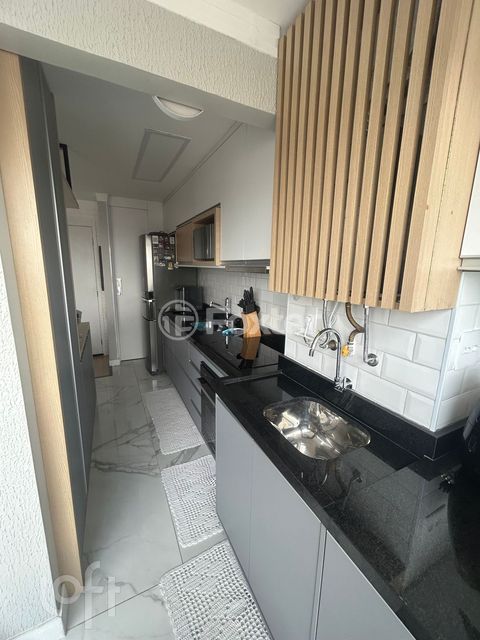 Image 6 - 890938