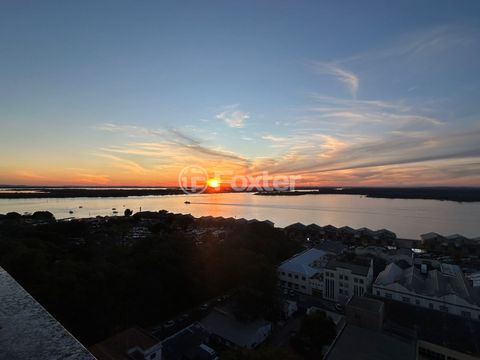 Image 17 - 891017