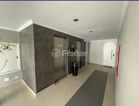 Image 7 - 891063