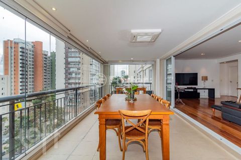 Image 7 - 891072