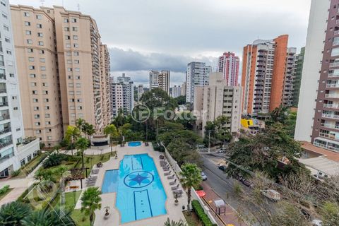 Image 8 - 891072