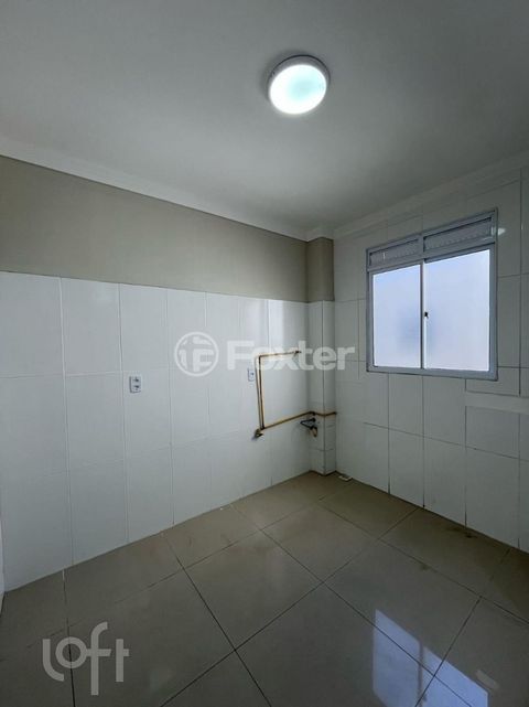 Image 4 - 891076