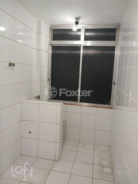Image 7 - 891083
