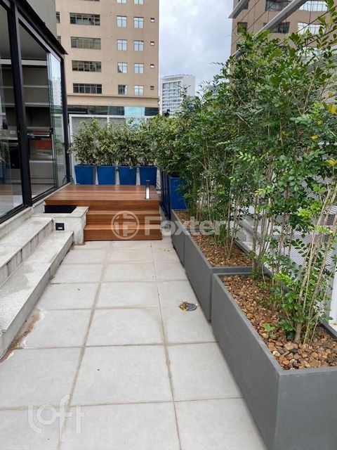 Image 9 - 891086