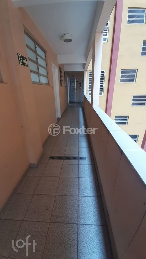 Image 7 - 891102