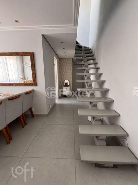 Image 4 - 891107