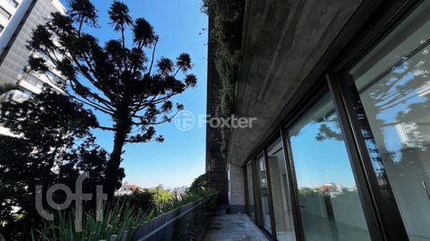 Image 10 - 891202