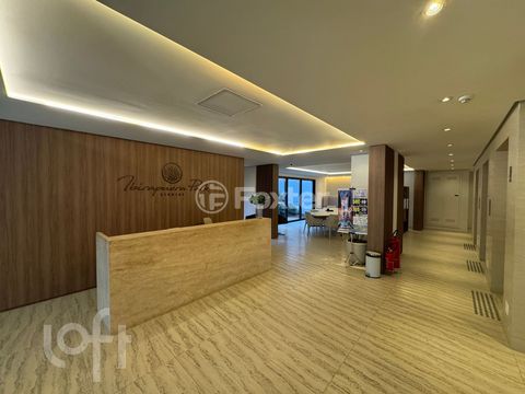 Image 8 - 891229