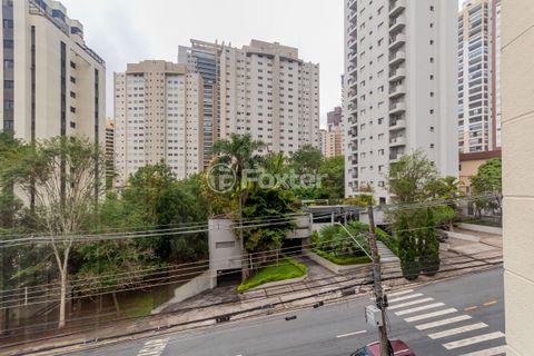 Image 13 - 891280