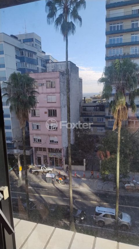Image 7 - 891375