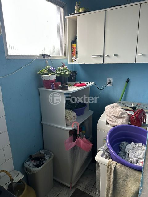 Image 1 - 891558