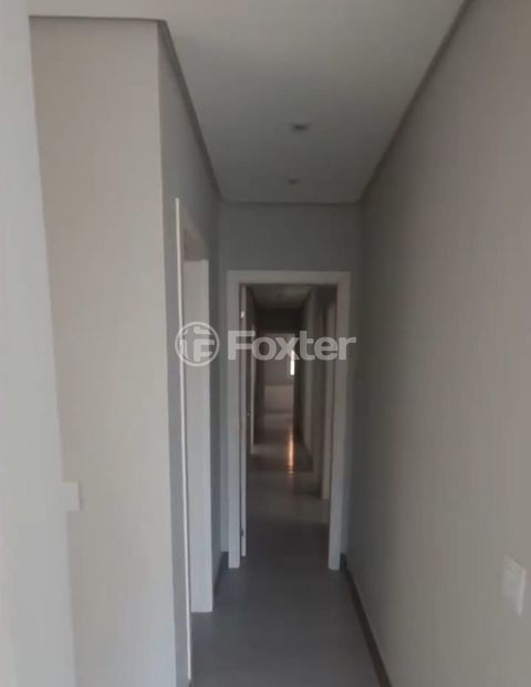Image 3 - 891575