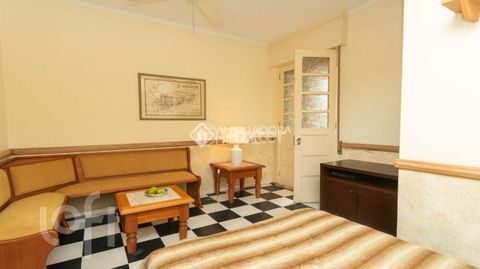 Image 19 - 891615