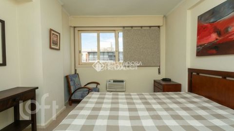 Image 17 - 891615