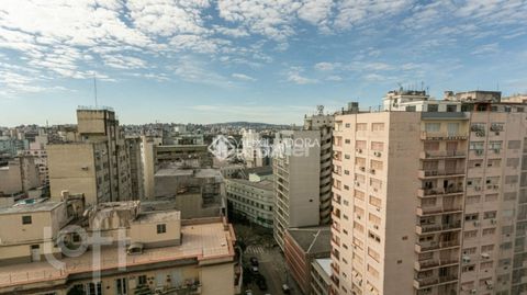 Image 6 - 891615