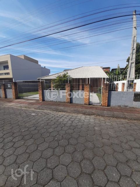 Image 3 - 891616