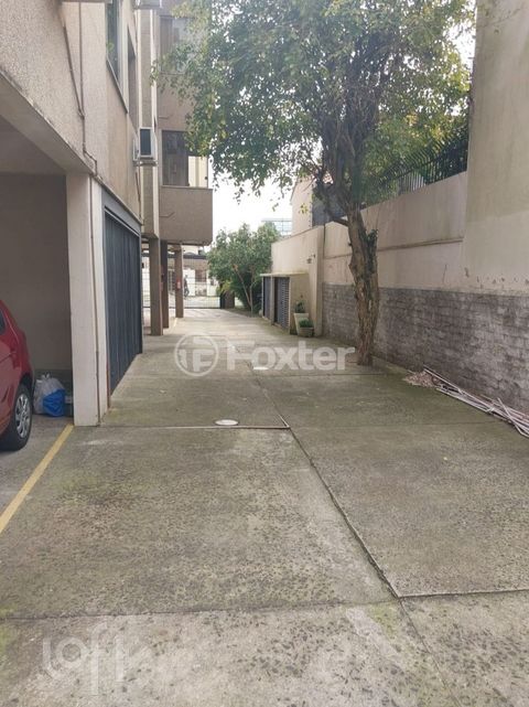 Image 5 - 891619