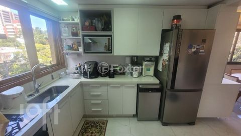 Image 9 - 891631