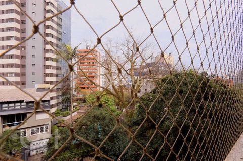 Image 7 - 891631
