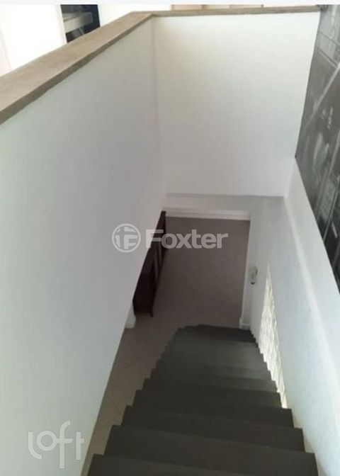 Image 6 - 891661