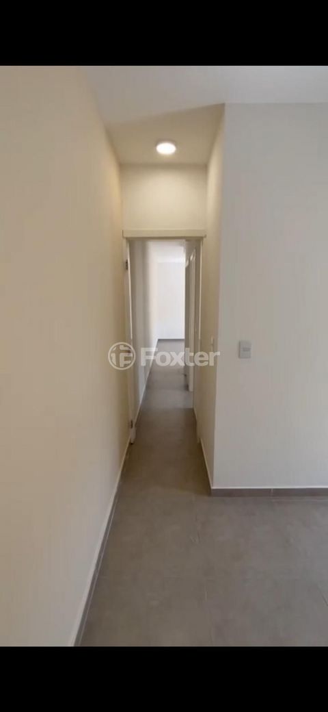 Image 8 - 891682