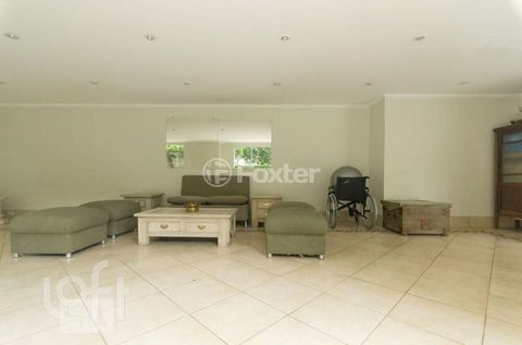 Image 17 - 891705