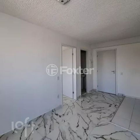 Image 2 - 891710