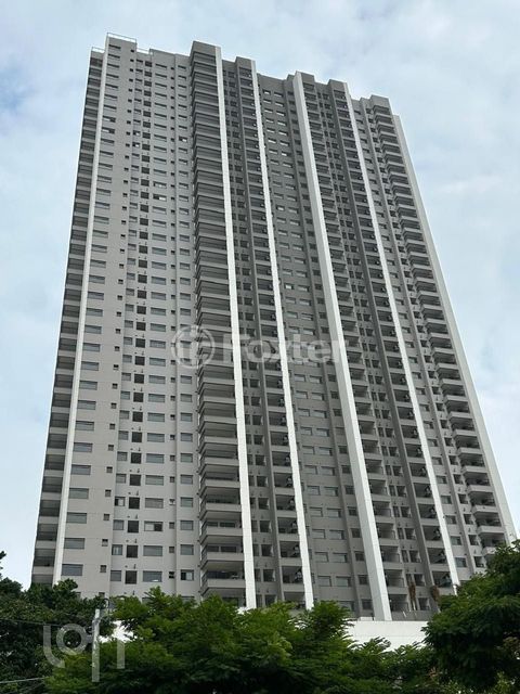 Image 8 - 891714