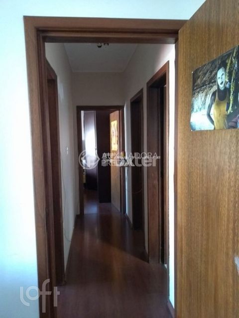 Image 10 - 891727
