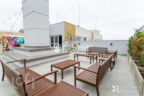 Image 16 - 891732