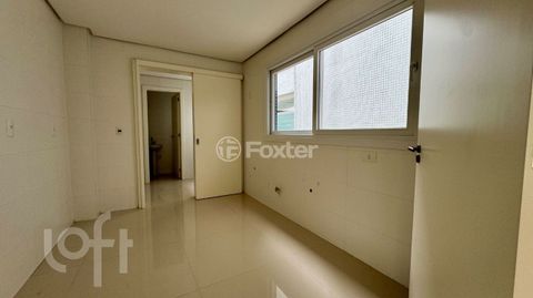 Image 8 - 891737