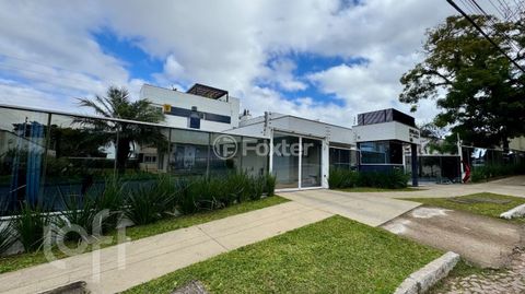 Image 1 - 891737