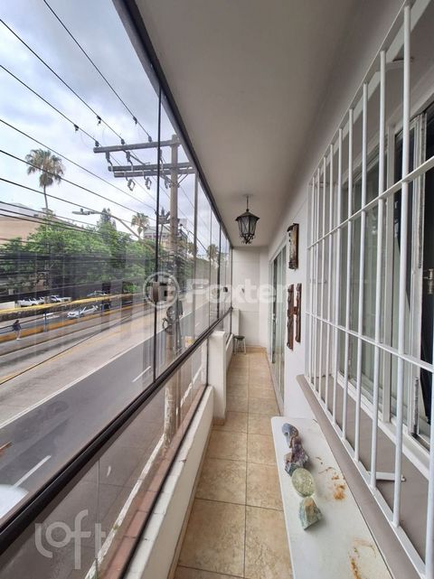 Image 7 - 891744