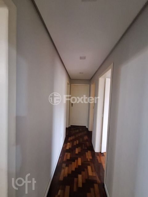 Image 9 - 891744