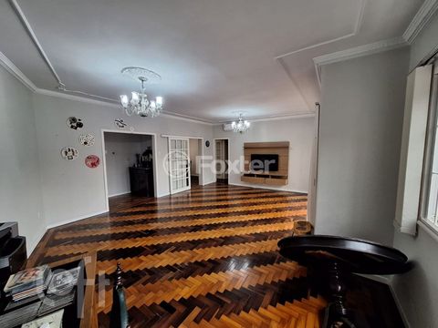 Image 3 - 891744
