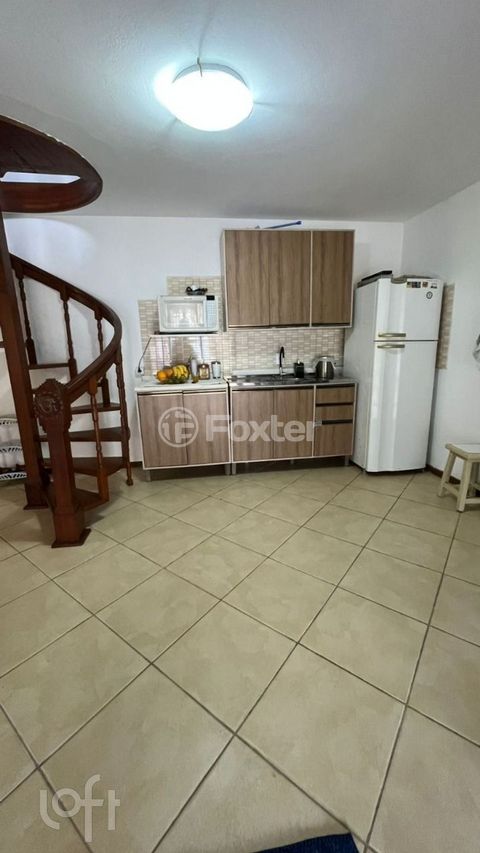 Image 7 - 891767