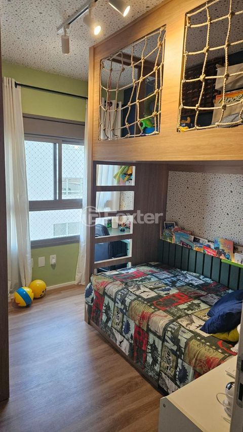 Image 7 - 891770