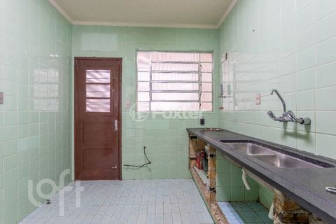 Image 19 - 891773