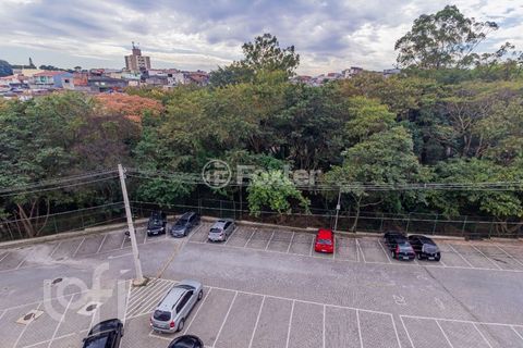 Image 4 - 891795